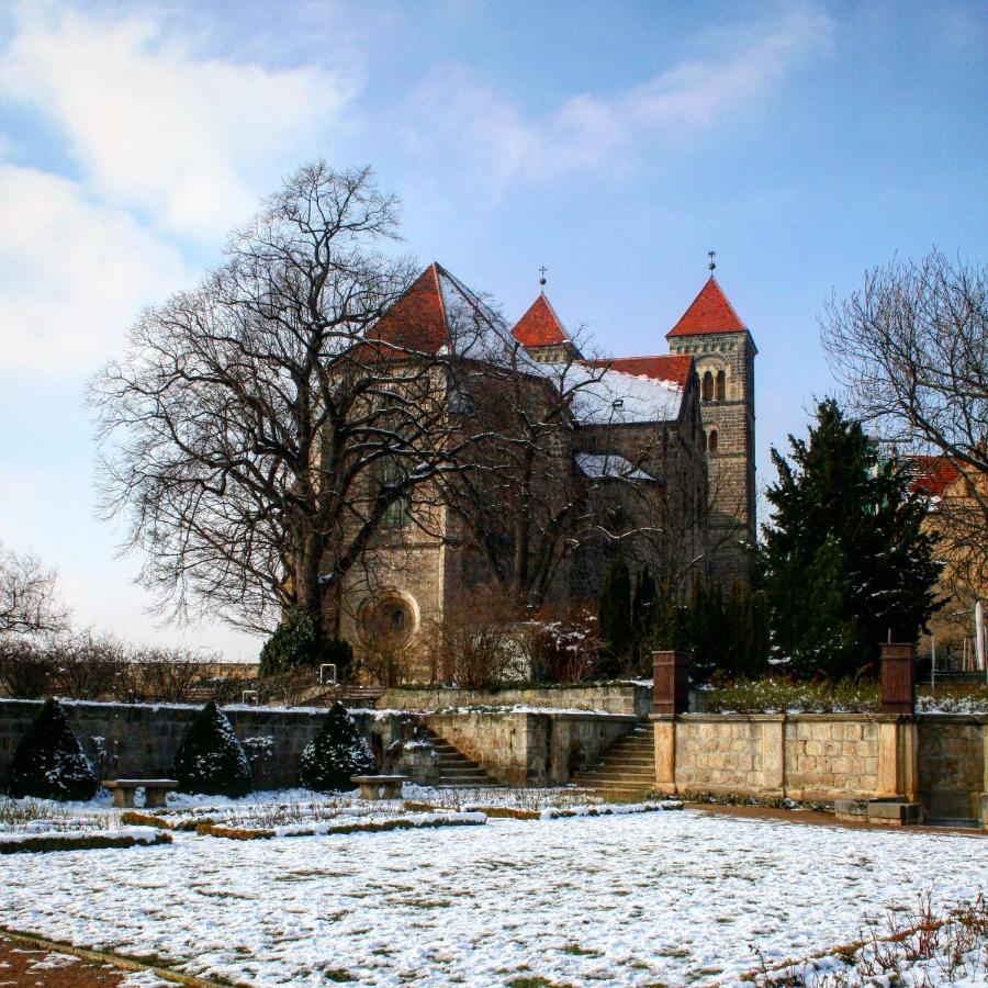 Hotel Garni Tilia Quedlinburg Exteriör bild