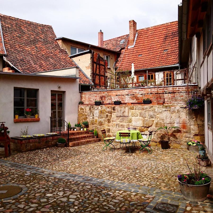 Hotel Garni Tilia Quedlinburg Exteriör bild