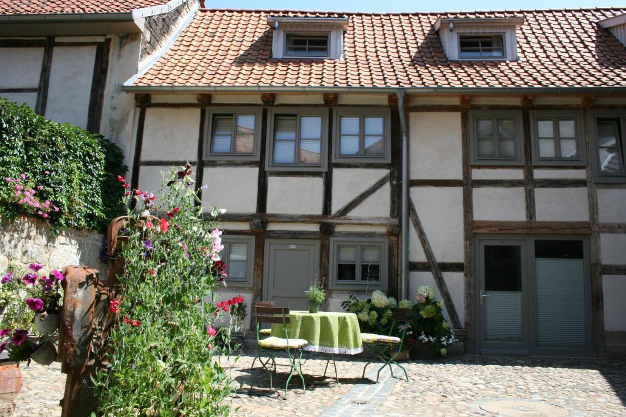 Hotel Garni Tilia Quedlinburg Exteriör bild
